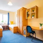 57 - Large Three Bed With Parking * Galway