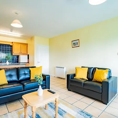 57 - Large Three Bed With Parking Appartamento Galway