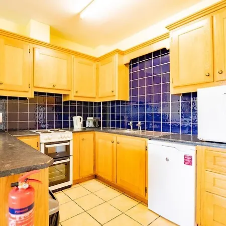 Modern With Kitchen Near Lejlighed *